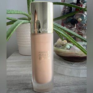 Parure Gold Radiant Matte Skin Perfecting Longwear Foundation